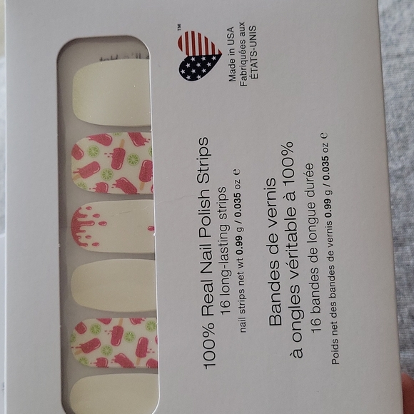 Color Street - Fruit Punch - Picture 4 of 7